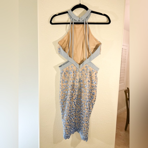 L’ATISTE Lace & Embroidered Midi Cocktail Dress, Size M - Picture 5 of 13